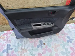 Puerta hyundai getz 2005 lado conductor