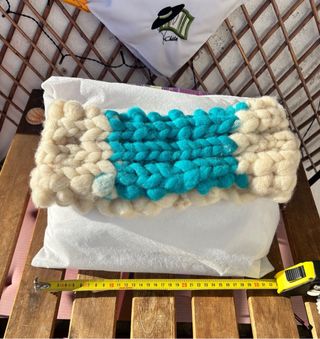 Bufanda tejida a mano de oveja merina chilena