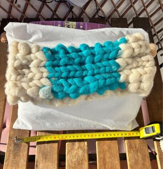 Bufanda tejida a mano de oveja merina chilena