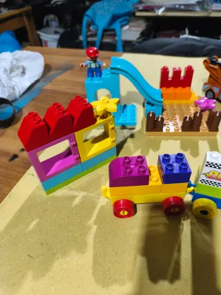 Lego Duplo auto Cars Pit Stop e Altro