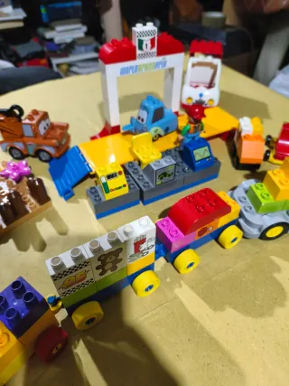 Lego Duplo auto Cars Pit Stop e Altro