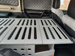 Cajonera - cama - colchón.