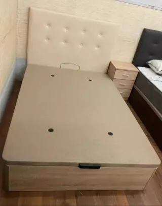 Canapés + colchones + Cabezales