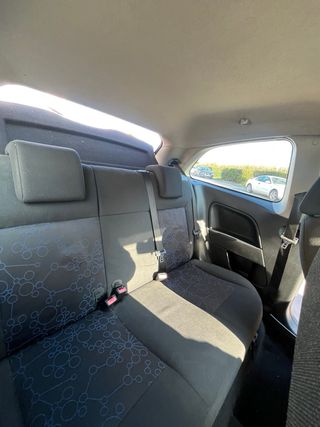 Ford Fiesta 2007 pegatica C