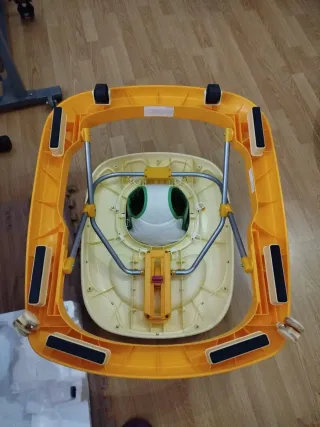 Tacatá Chicco para bebé, en perfecto estado.