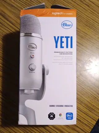 Micrófono Logitech Blue Yeti Plata