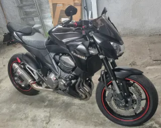 Kawasaki Z800 Full