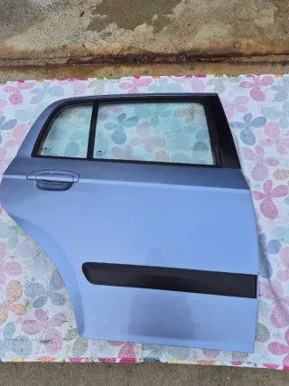 Puerta Trasera Derecha Azul