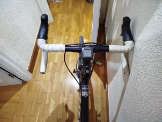 Bicicleta de carretera B-PRO R200