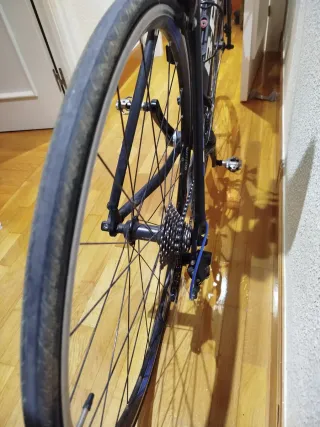 Bicicleta de carretera B-PRO R200