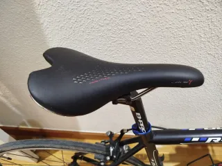 Bicicleta de carretera B-PRO R200