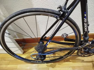 Bicicleta de carretera B-PRO R200