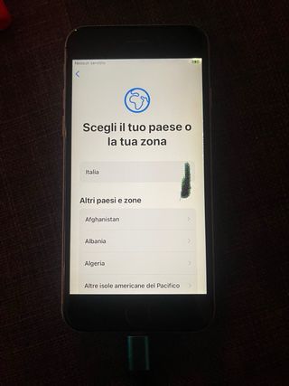 Apple iPhone 6s con accessori