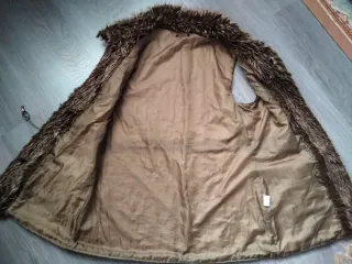 Chaleco acolchado mujer con cuello de pelo