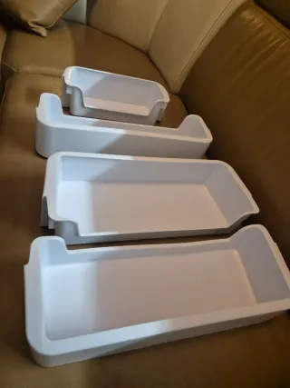 Cajones y baldas Nevera Americana Samsung RSH1UBRS