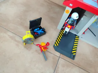 Parque bomberos + helicóptero+ coche+ lancha+moto