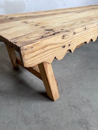 Mesa de madera rústica