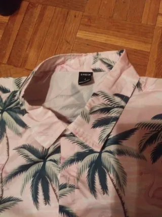 Camisa palmeras y flamencos rosa