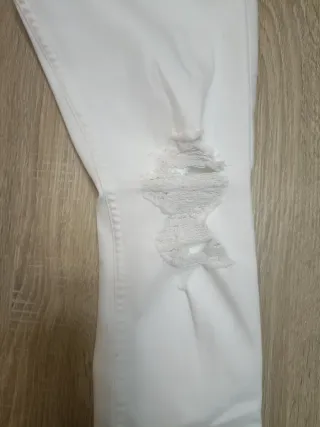 Pantalones blancos Bershka