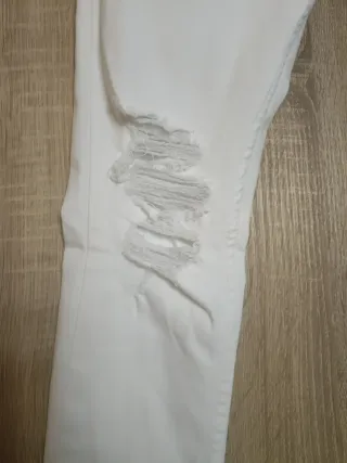 Pantalones blancos Bershka