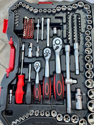 * Maletín de Herramientas 215 piezas NUEVO