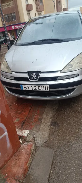 Peugeot 807 2003