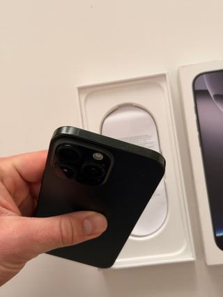 iPhone 16 Pro Max 256GB  Bateria 98%