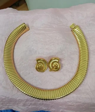 Lote Gargantilla Ancha y Pendientes Vintage 80s