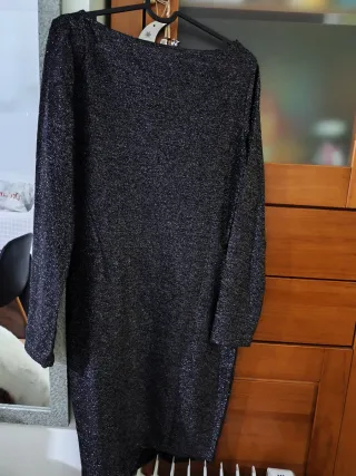 Vestido plateado brillante manga larga