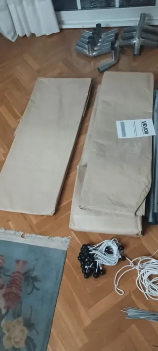 Cobertizo exterior de plástico beige