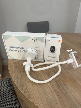 Cámara Xiaomi 2K + Soporte Universal