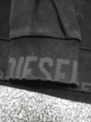 Jersey Negro Diesel Talla L Hombre
