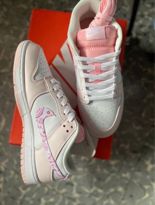 Nike Dunk Low Rosa y Blanco