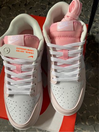 Nike Dunk Low Rosa y Blanco