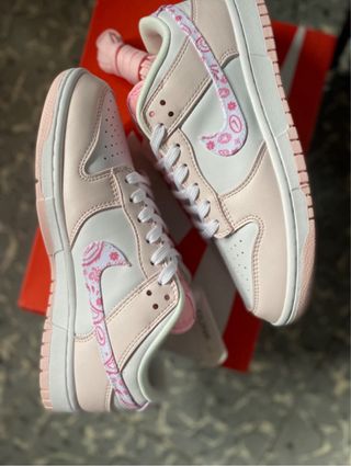 Nike Dunk Low Rosa y Blanco