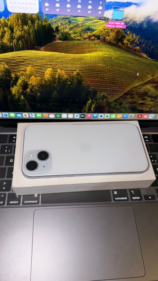 iPhone 15 Plus en excelente estado