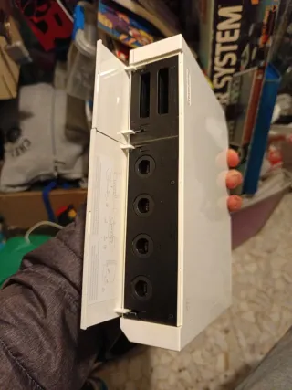 Nintendo Wii + 2 Mandos + Accesorios