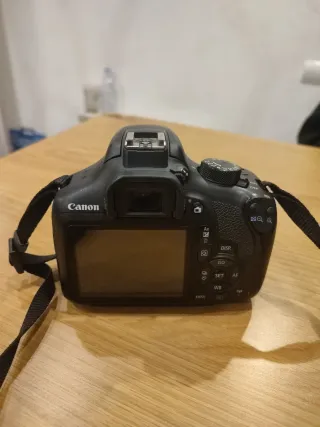 Cámara Canon EOS 1300D + 3 objetivos