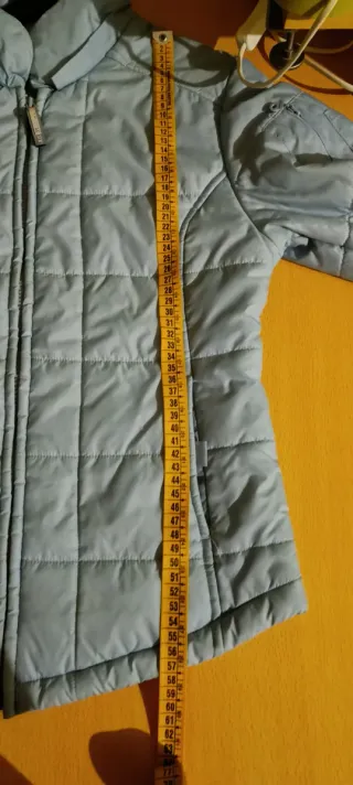 Parka Zara azul acolchada