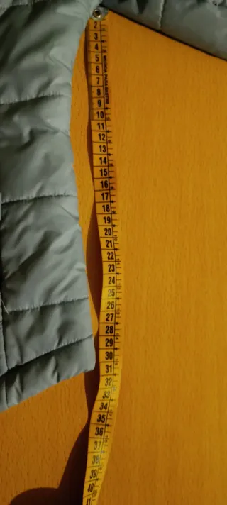 Parka Zara azul acolchada