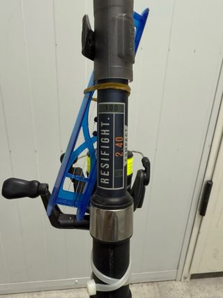 Caña de pescar con carrete