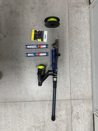 Caña de pescar con carrete