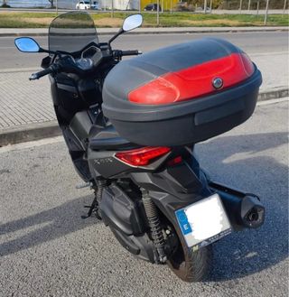 Yamaha XMAX 400