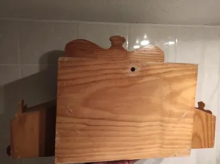 Jaula de alondra de madera