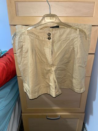Pantalones cortos beige