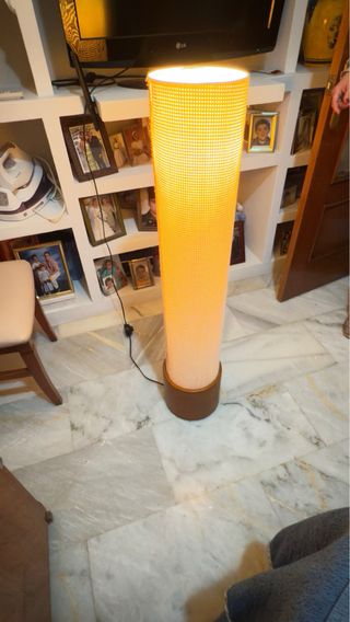 Lámpara de pie moderna tela y madera