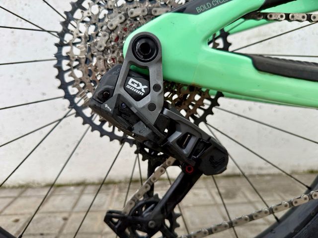 Bicicleta Enduro Bold Unplugged PRO TR