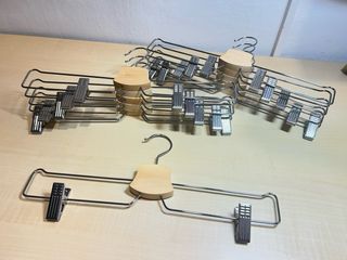 Perchas de pinzas de madera