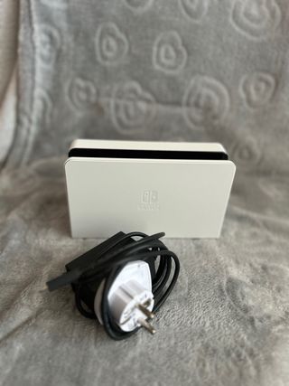 Nintendo Switch OLED Bianca