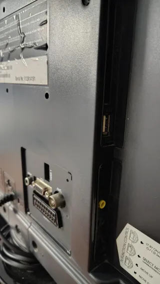 Televisor Hitachi 22 Negro